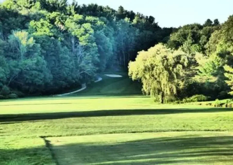 Wahconah Country Club in Dalton, MA | Berkshires Outside