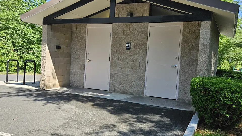 Bathroom at the same level as the parking lot