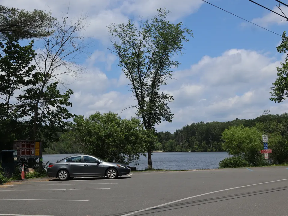 Designated parking for the boat ramp, off Knob Hill Road.