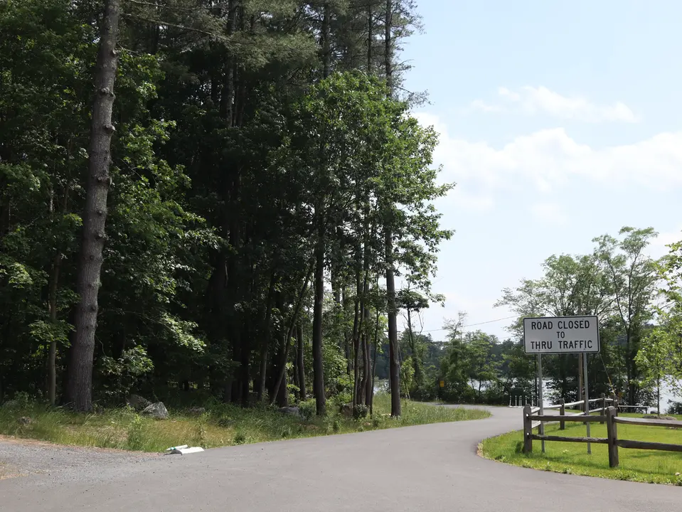 Access to the Lake Mansfield Road from Lake Mansfield, which is closed to vehicle traffic.