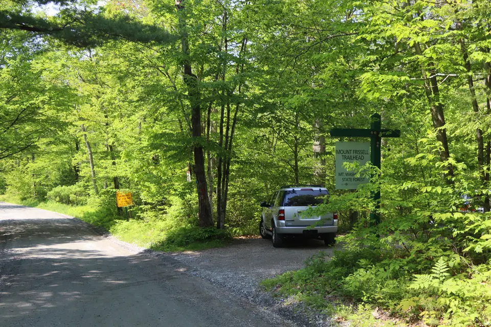 Mount Frissell trailhead (right) viewed from Mount Washington Road. This lot has space for around 3 cars.