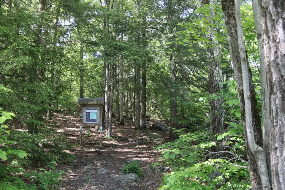 Start of the nearby Burbank Trail, located across from the parking for Olivia's Overlook
