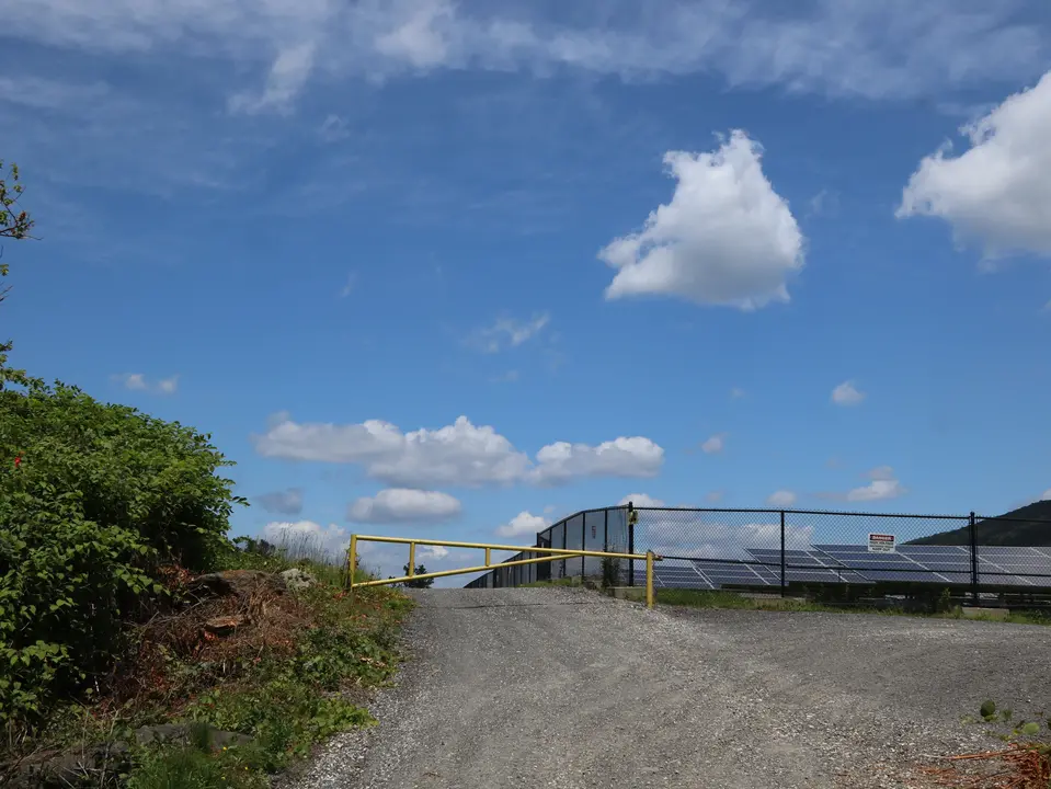 Entrance to the Post Farm parking area.