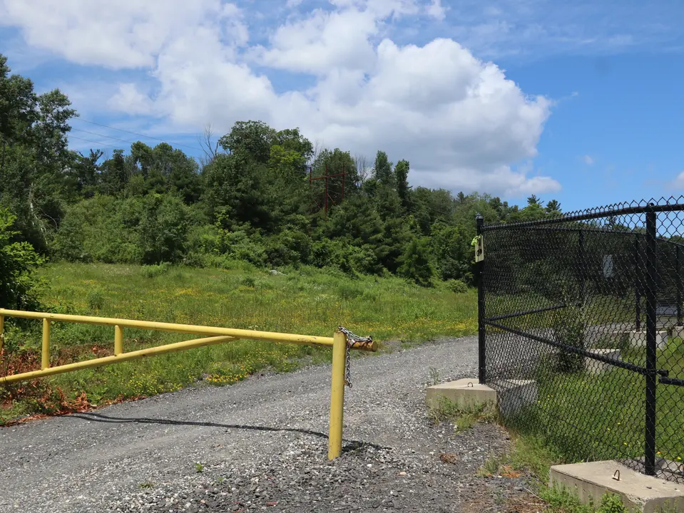 Access to Post Farm.