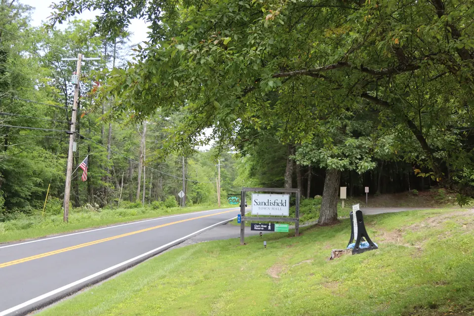 Entrance to Sandisfield Town Hall off Sandisfield Road, which also has a parking area for Clam River Reserve.