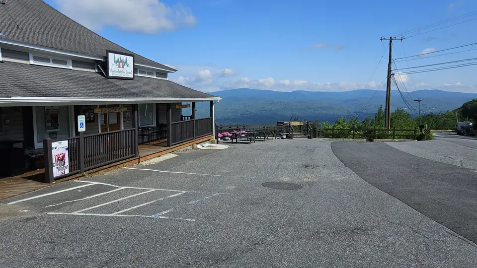 The lower parking area, with a designated handicap spot by the overlook.