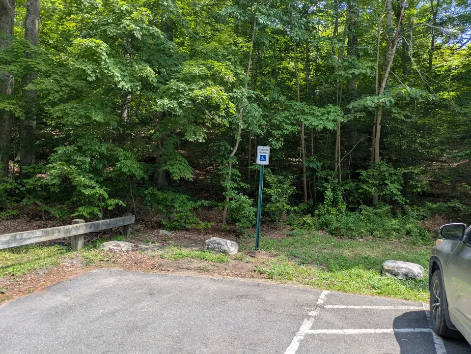 Accessible parking spot in the parking lot of Burbank Boat Launch