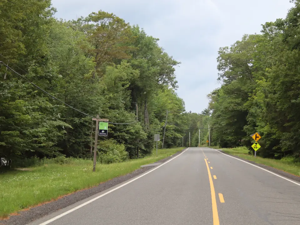 Entrance to Bob's Way (left) off Main Road.