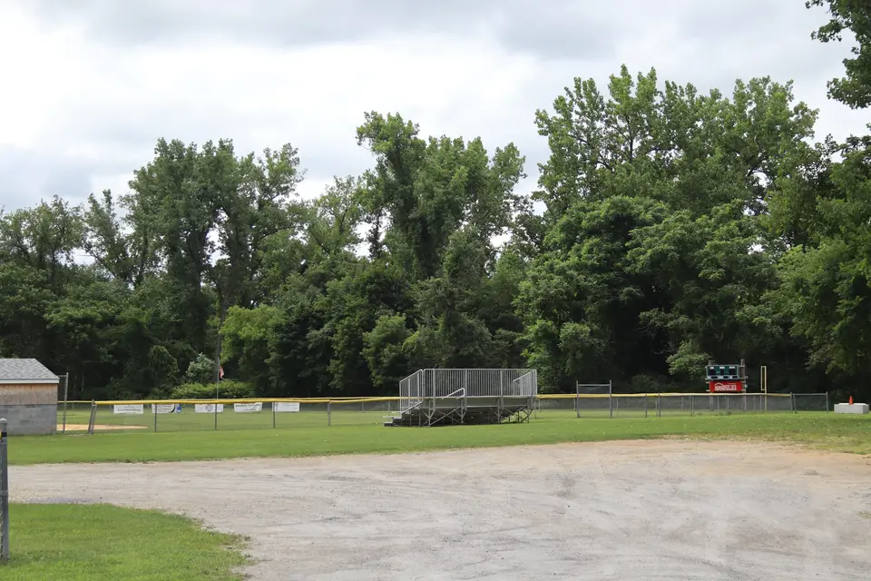 Parking area for Olympian Meadows.
