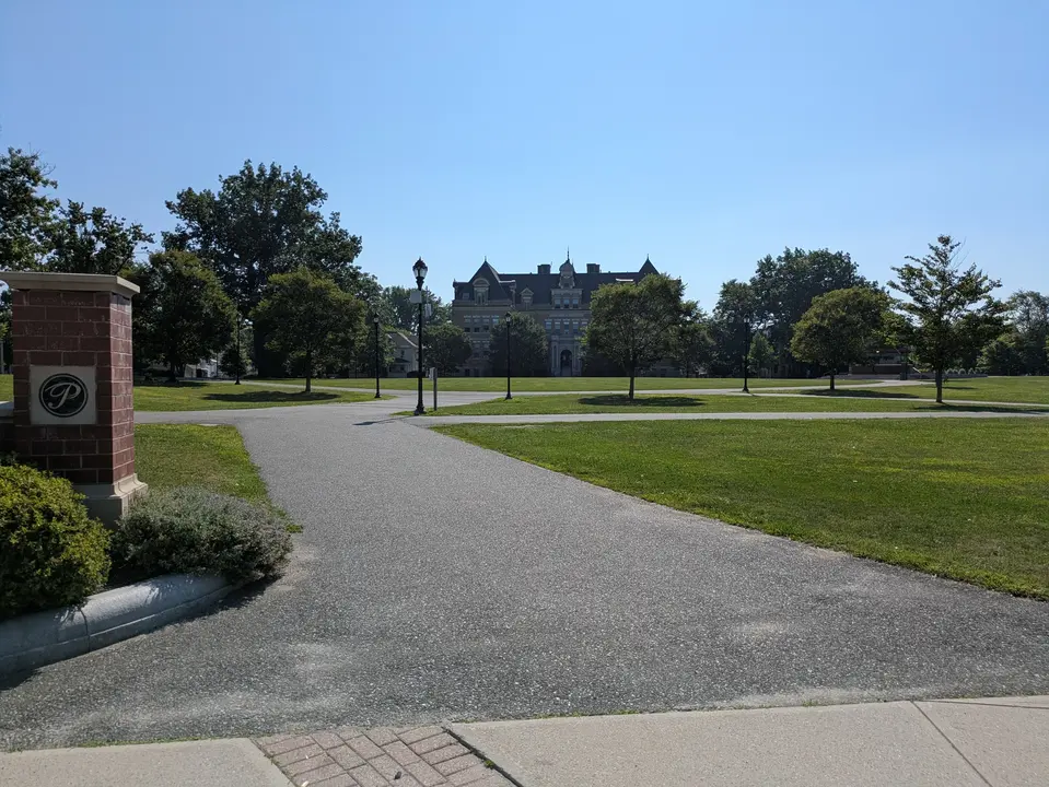 Wheel chair and stroller friendly path running into The Common from the entrance on First Street
