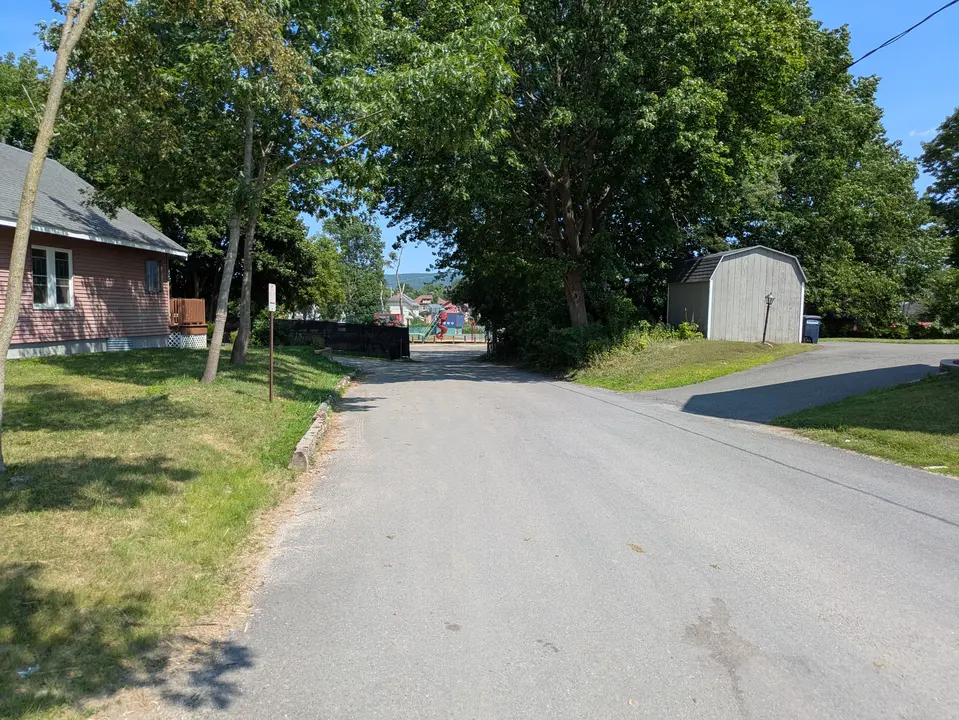 Entrance to Deming Park
