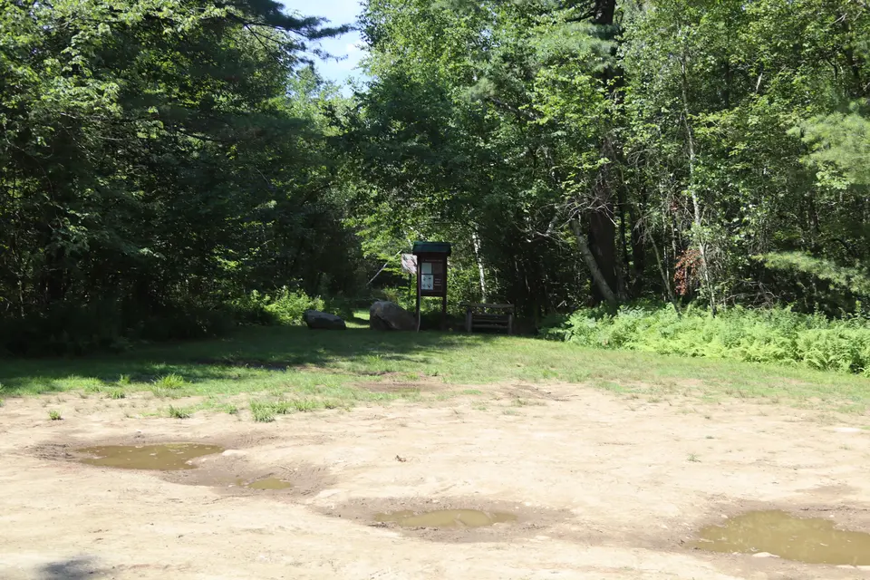 Uneven section of the parking area for Esau's Heel trail.