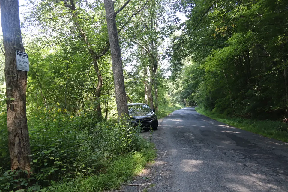 Roadside parking for the Housatonic River Access, from East Sheffield Road northbound.